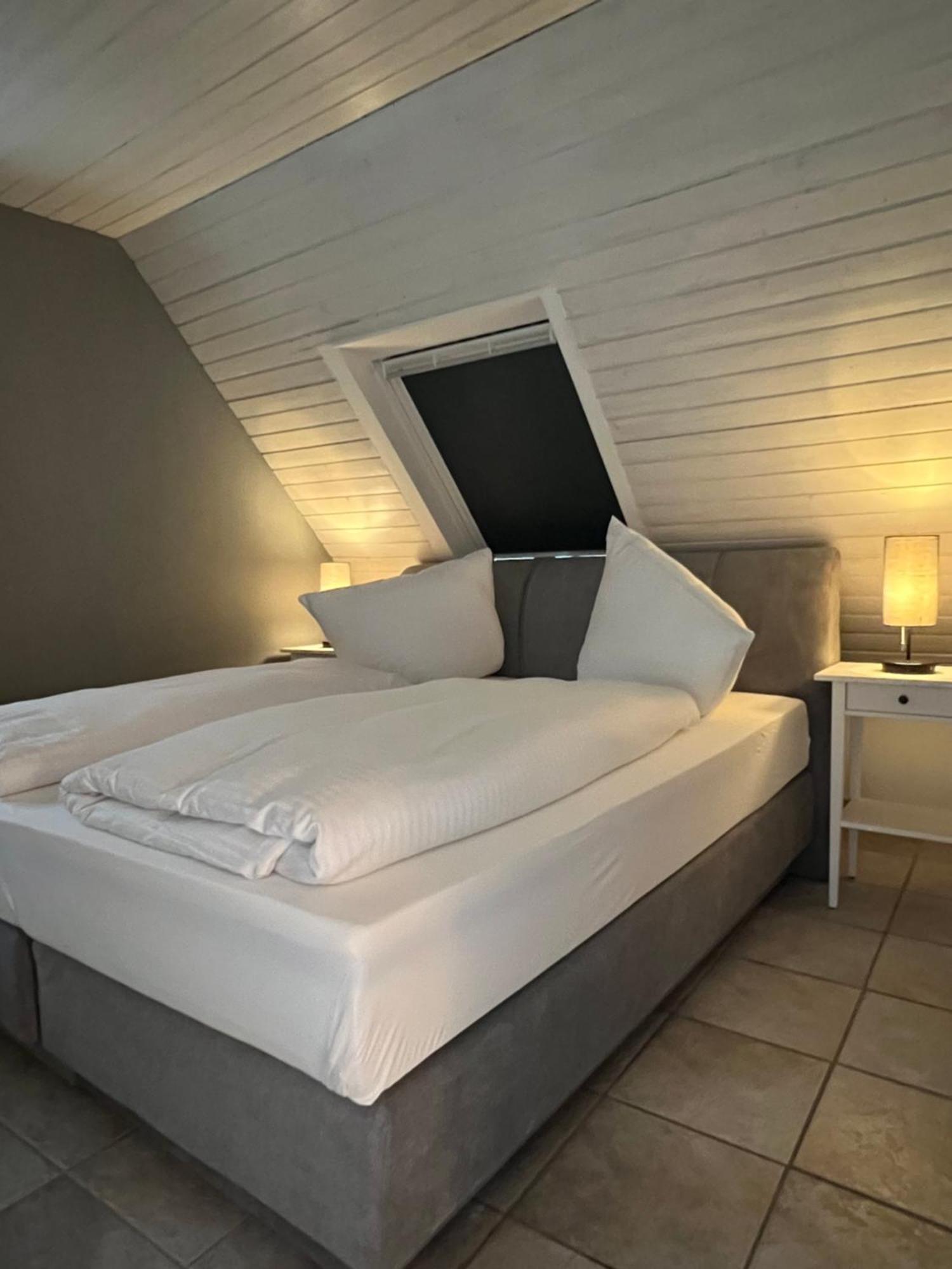 Hotel St. Georg Едигер-Елер Стая снимка
